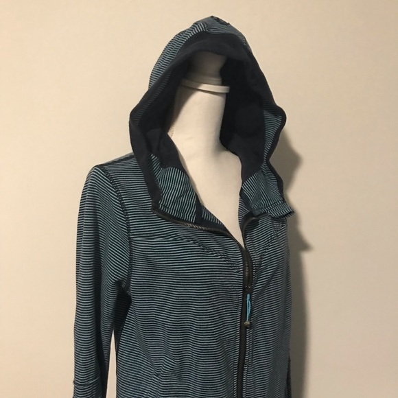 Lululemon Scuba Hoodie - Picture 13 of 14
